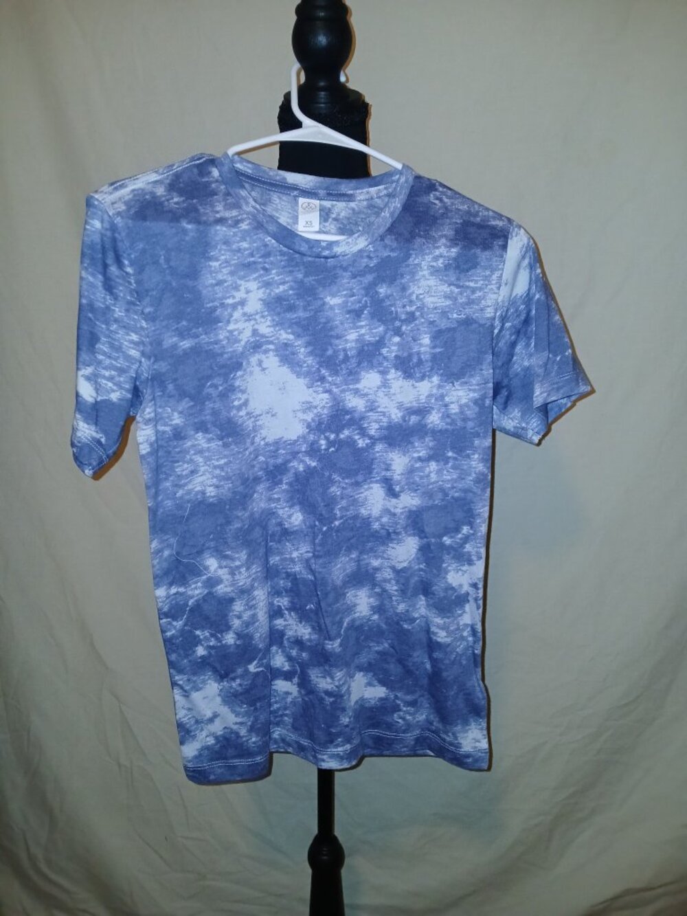 Blue & White Cloud-Wash Short Sleeve Top